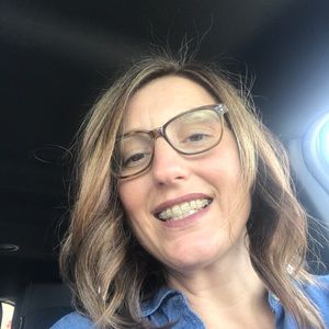 Meet your Posher, Hali